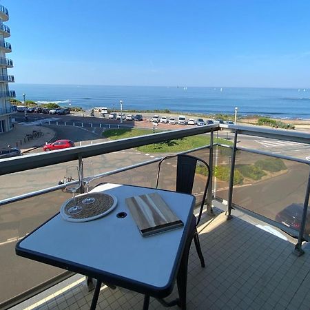 L'Arbre Du Voyageur Apartment เลส์ซาบล์-โดล็อนน์ ภายนอก รูปภาพ